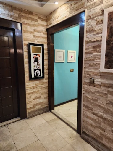 اجاره استودیو تولید محتوا برای اینستاگرام و فضای مجازی وآتلیه تخصصی عکاسی برای تولید محتوای ویژه اینستاگرام در تهران اجاره آتلیه عکاسی | آتلیه روزگارخوش